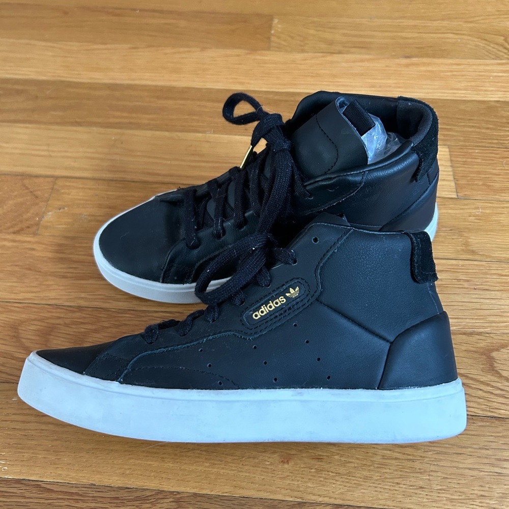 Adidas Leather High Top Sneakers - EUC - Black - Size 5